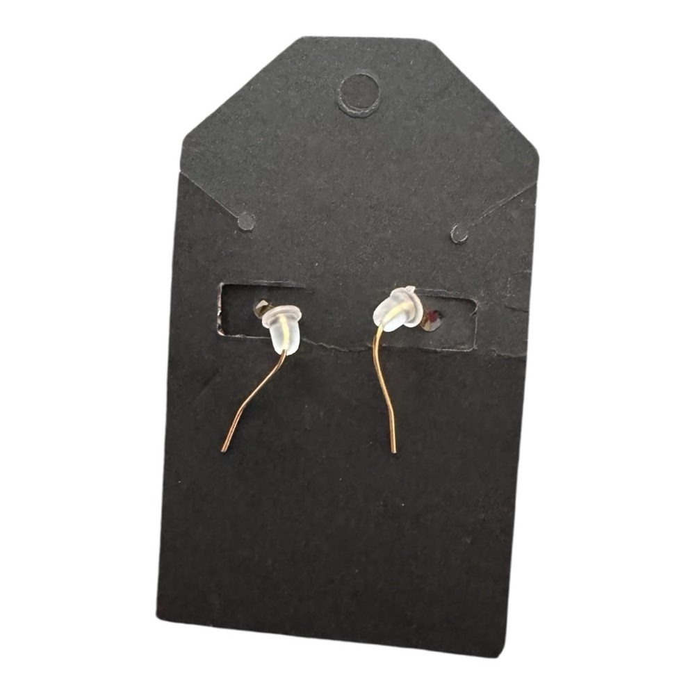 Whimsical Gold and Red Umbrella Accessories - Picture 5 of 6